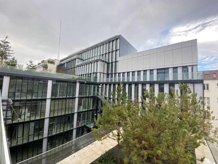 AEW acquiert le Campus Paris Clichy by GDG, loué à l'EM Normandie